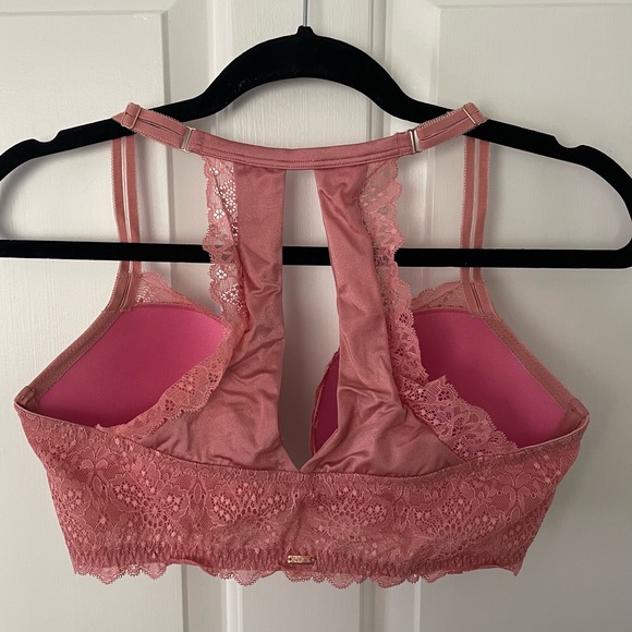 BRAND NEW VS PINK Push-up Bra - Picture 4 of 5